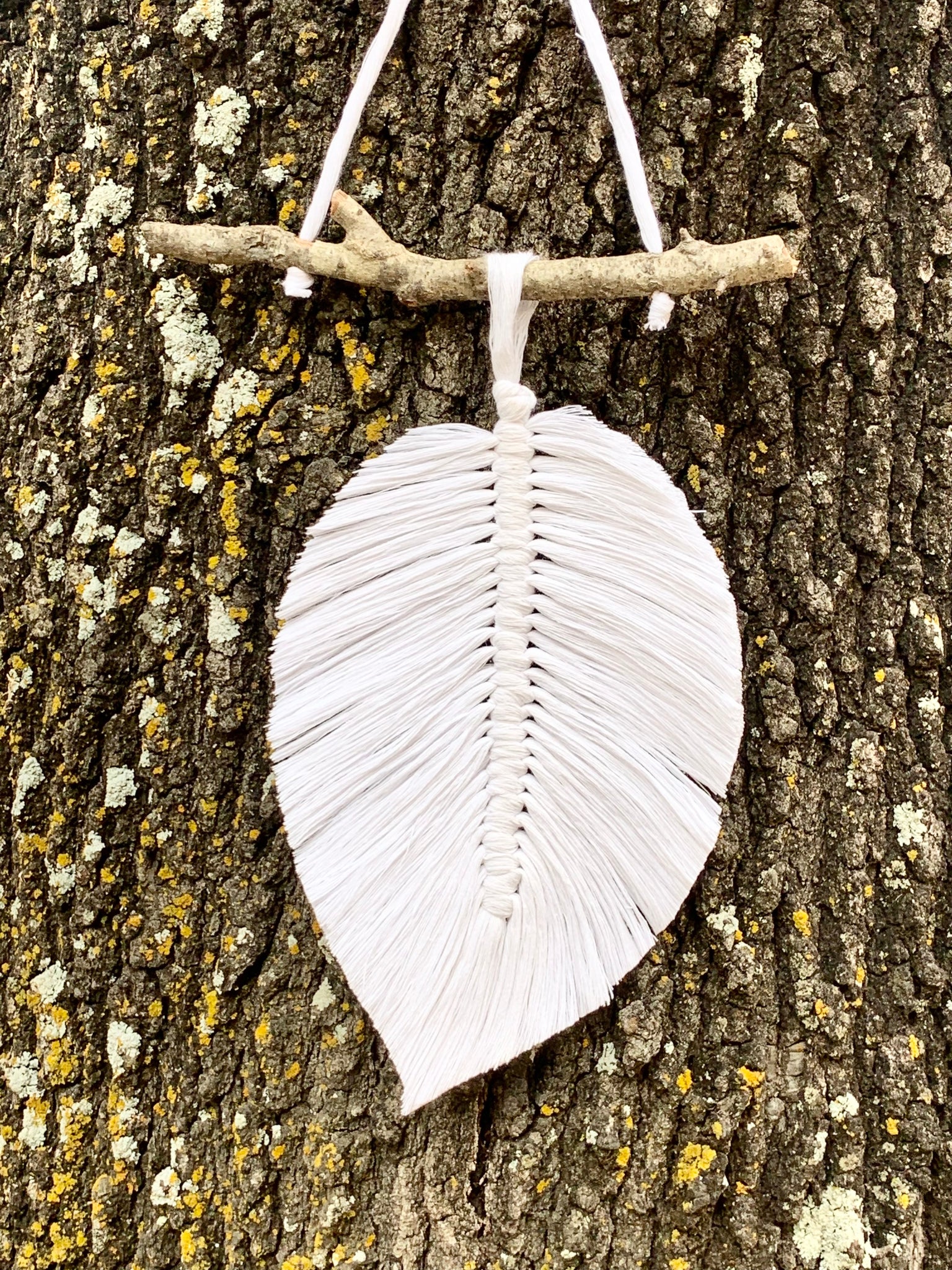 White Macrame Leaf